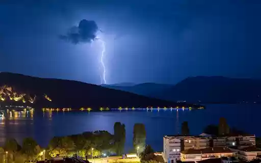 Thunder on the mountain top from Chrome web store to be run with OffiDocs Chromium online Thunder on the mountain top from Chrome web store to be run with OffiDocs Chromium online