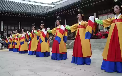 Traditional Korean Dance Performance  from Chrome web store to be run with OffiDocs Chromium online