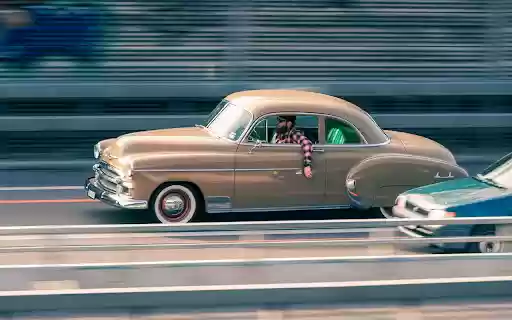 WHITE CAR THEME  from Chrome web store to be run with OffiDocs Chromium online