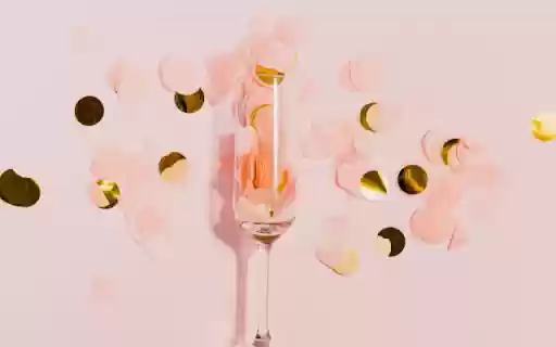Wine Glass on a Pink Background  from Chrome web store to be run with OffiDocs Chromium online