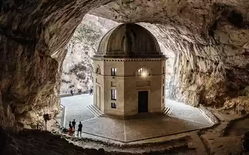 Wonders in the mountains  from Chrome web store to be run with OffiDocs Chromium online