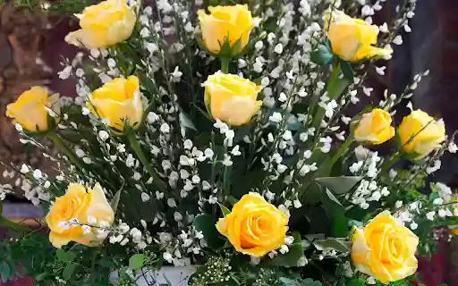 Yellow rose with white flowers from Chrome web store to be run with OffiDocs Chromium online Yellow rose with white flowers from Chrome web store to be run with OffiDocs Chromium online