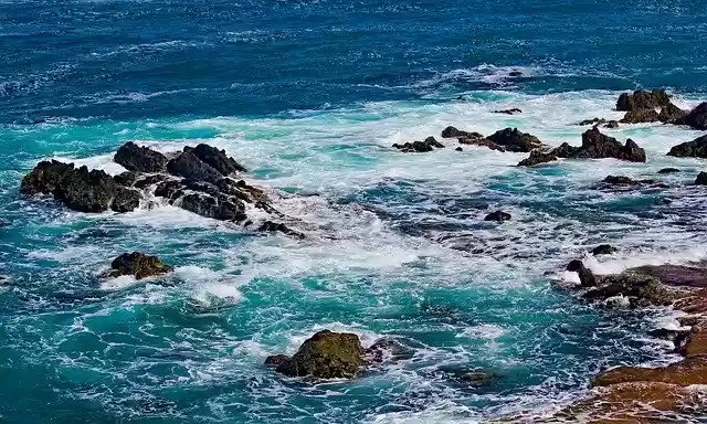 Free download Sea Coast Waves -  free photo or picture to be edited with GIMP online image editor