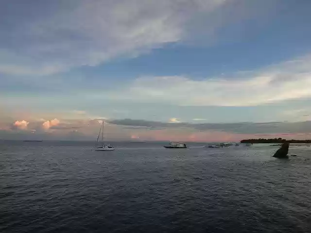 Free download Sea Sky -  free photo or picture to be edited with GIMP online image editor