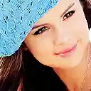 Selena Gomez  screen for extension Chrome web store in OffiDocs Chromium