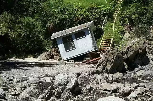 Muat turun percuma templat foto percuma Shack Ocean Beach untuk diedit dengan editor imej dalam talian GIMP