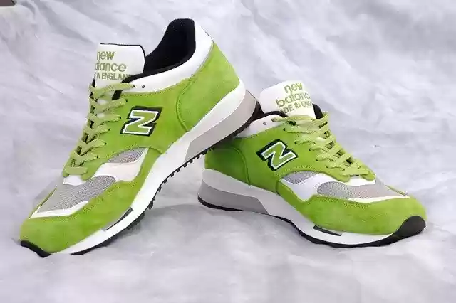 قم بتنزيل قالب صور مجاني من أحذية Trainers New Balance ليتم تحريره باستخدام محرر صور GIMP عبر الإنترنت