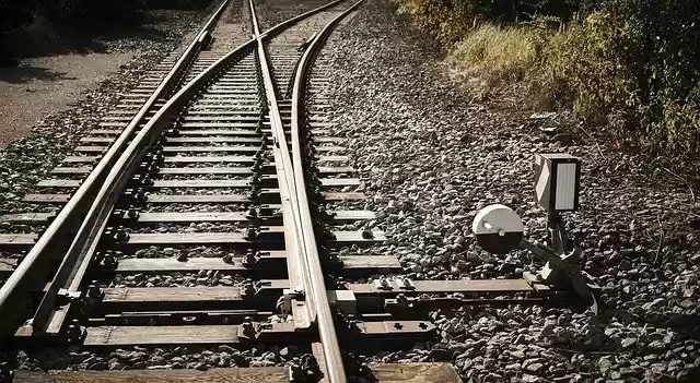 Free download Soft Spots Decision Gleise -  free photo or picture to be edited with GIMP online image editor