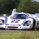 Speedy white racing car  screen for extension Chrome web store in OffiDocs Chromium