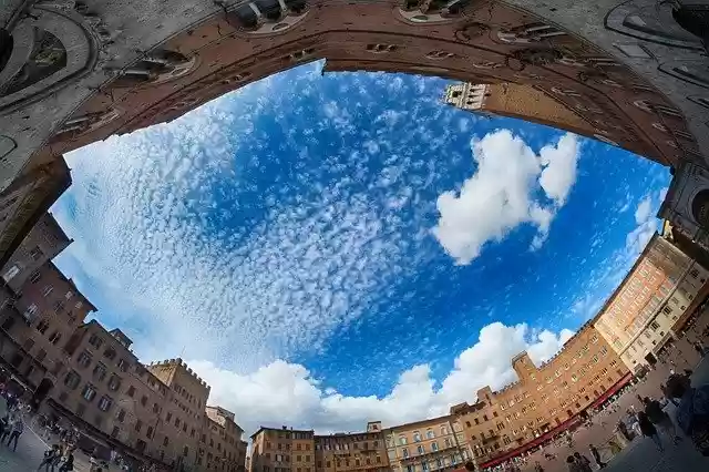 Free download Square Of The Field Siena Tuscany -  free free photo or picture to be edited with GIMP online image editor