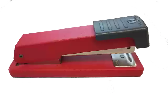 免费下载红色订书机办公用品 - 免费照片或图片，可使用 GIMP 在线图像编辑器进行编辑