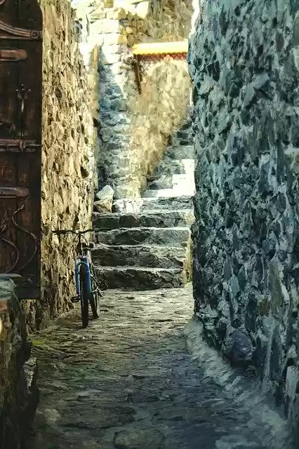 Free download Stone Luggage Alley -  free photo or picture to be edited with GIMP online image editor