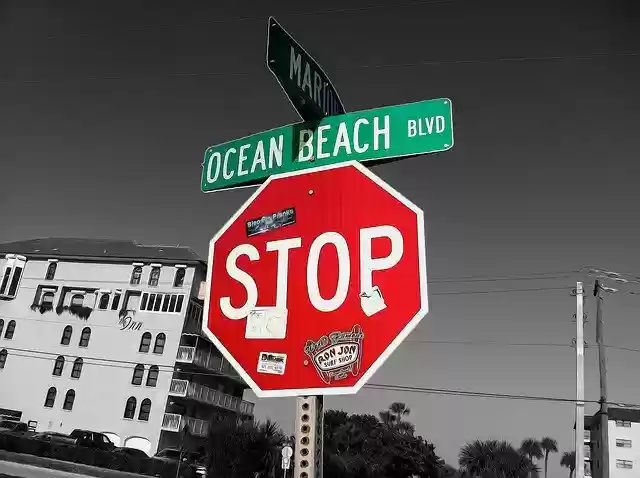 Descarga gratuita Stop Sign Beach Florida - foto o imagen gratuita para editar con el editor de imágenes en línea GIMP