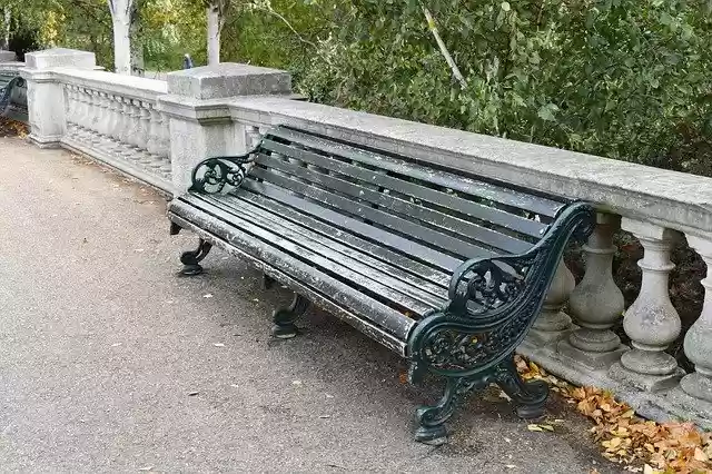 ດາວ​ໂຫຼດ​ຟຣີ Street Park Bench - ຮູບ​ພາບ​ຟຣີ​ຫຼື​ຮູບ​ພາບ​ທີ່​ຈະ​ໄດ້​ຮັບ​ການ​ແກ້​ໄຂ​ກັບ GIMP ອອນ​ໄລ​ນ​໌​ບັນ​ນາ​ທິ​ການ​ຮູບ​ພາບ​
