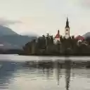 stunning castle perched on an island in Lake Mastre  screen for extension Chrome web store in OffiDocs Chromium