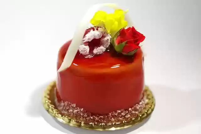 Free download Suites Strawberry Cake -  free photo or picture to be edited with GIMP online image editor