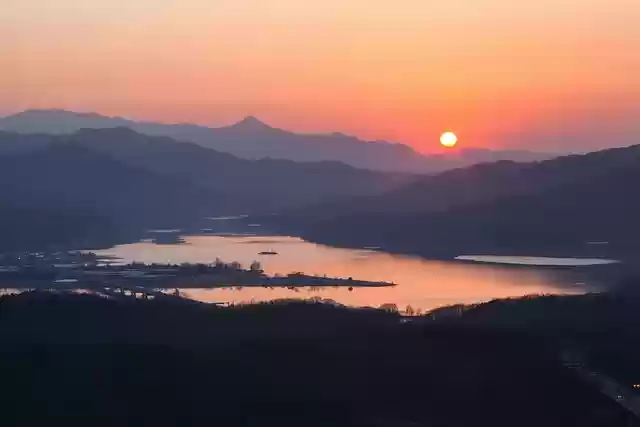 Free download sunrise sunset lake silhouette free picture to be edited with GIMP free online image editor