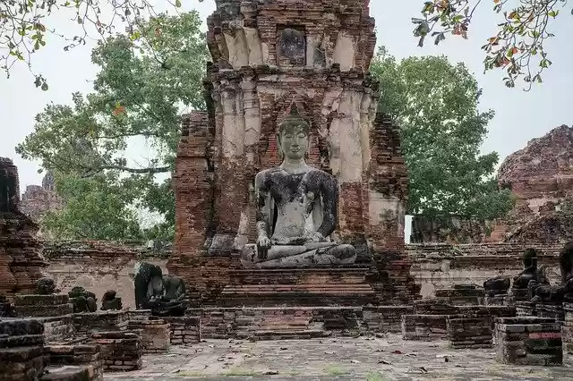 Descărcare gratuită Thailanda Ayutthaya Ruins - fotografie sau imagini gratuite pentru a fi editate cu editorul de imagini online GIMP