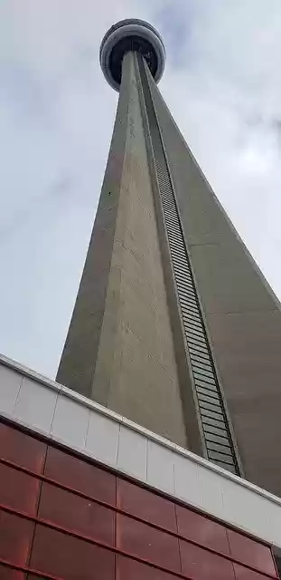 Бесплатно скачайте бесплатный шаблон фотографии The Central Tower Toronto для редактирования с помощью онлайн-редактора изображений GIMP