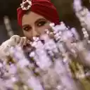 The girl looms over the flowers  screen for extension Chrome web store in OffiDocs Chromium