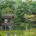 The pretty hut by the lake  screen for extension Chrome web store in OffiDocs Chromium