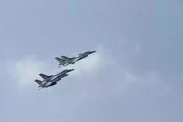 Free download Thunderbirds Fighter Jets Chicago -  free photo or picture to be edited with GIMP online image editor