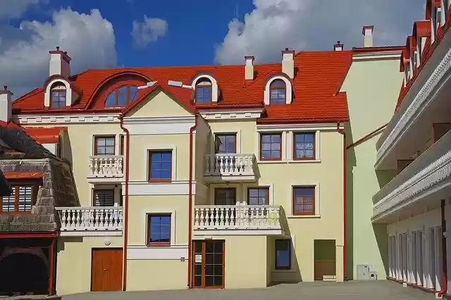 Free download Town House Kamienica On The Trail -  free photo or picture to be edited with GIMP online image editor