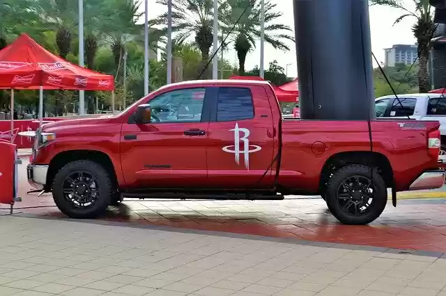 Free download Toyota Tundra Pick-Up Truck -  free free photo or picture to be edited with GIMP online image editor