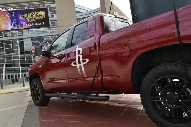 Free download Toyota Tundra Truck -  free free photo or picture to be edited with GIMP online image editor