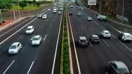 دانلود رایگان فیلم Traffic Cars Highway برای ویرایش با ویرایشگر ویدیوی آنلاین OpenShot