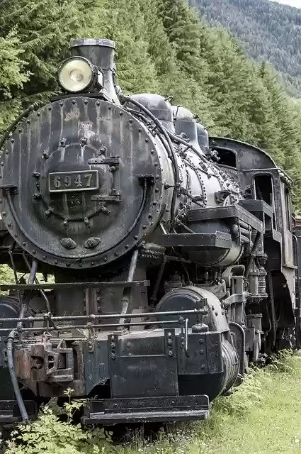 Free download train locomotive engine diesel free picture to be edited with GIMP free online image editor
