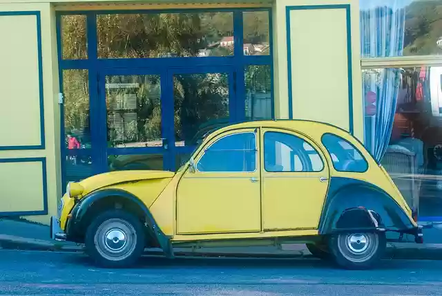 Free download two horses citroen 2cv france car free picture to be edited with GIMP free online image editor