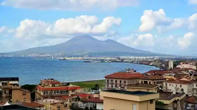 Free download Volcano Vesuvius Italy -  free photo or picture to be edited with GIMP online image editor