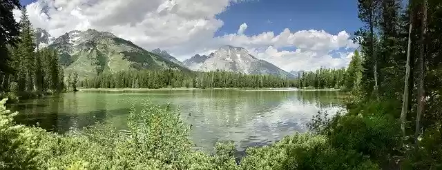 Unduh gratis Water Mountains Nature - foto atau gambar gratis untuk diedit dengan editor gambar online GIMP