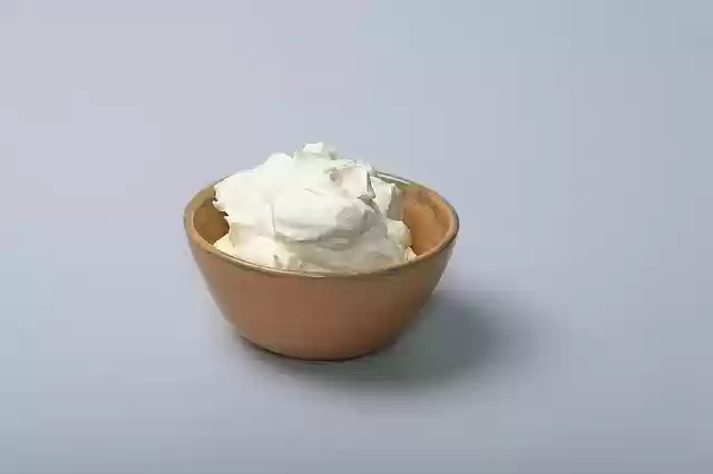 Muat turun percuma Whipped Cream Bowls Food Milk - foto atau gambar percuma untuk diedit dengan editor imej dalam talian GIMP