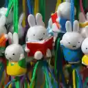 White plastic bunnies  screen for extension Chrome web store in OffiDocs Chromium
