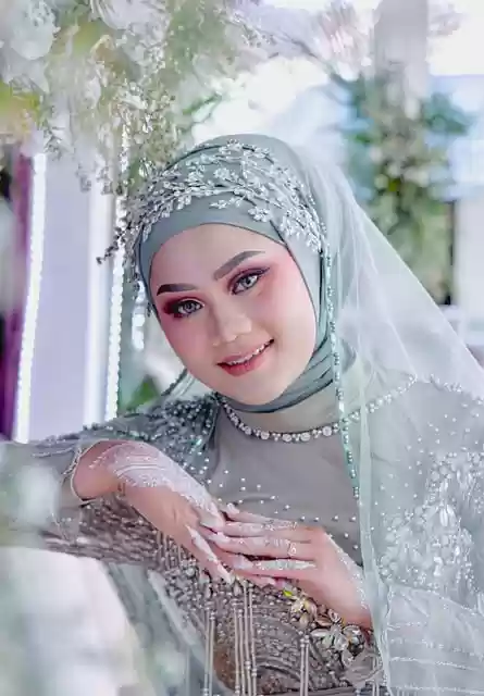 Free download woman bride dress wedding pose free picture to be edited with GIMP free online image editor