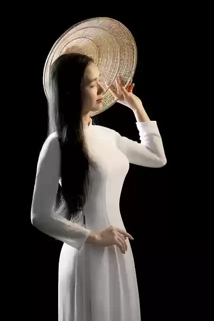 Free download woman model dress hat fashion free picture to be edited with GIMP free online image editor
