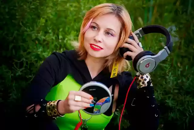 Free download woman music cd cd player audio free picture to be edited with GIMP free online image editor
