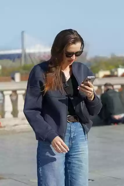 Free download woman young girlie tourist casual free picture to be edited with GIMP free online image editor