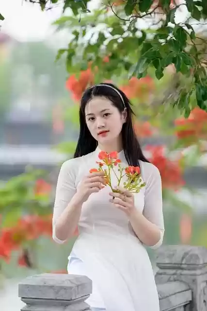 Free download young woman pretty nature model free picture to be edited with GIMP free online image editor