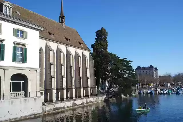 Téléchargement gratuit du centre historique de zurich limmat flow image gratuite à éditer avec l'éditeur d'images en ligne gratuit GIMP